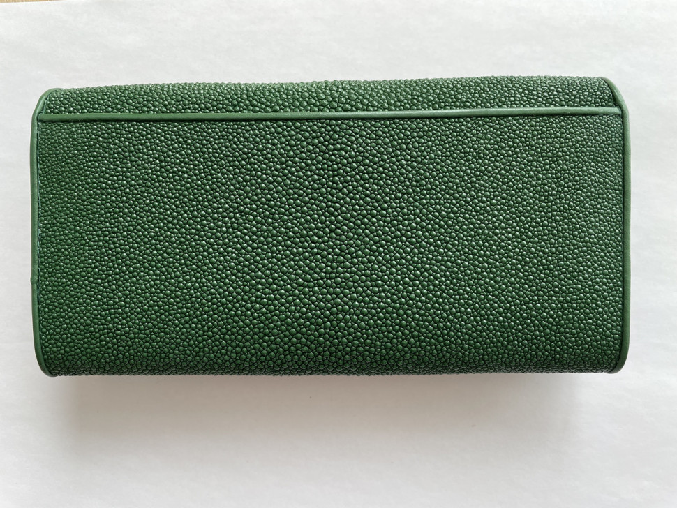 УЦІНКА!Кошелек из кожи ската  Ekzotic Leather Темно - зеленый (stw 134)