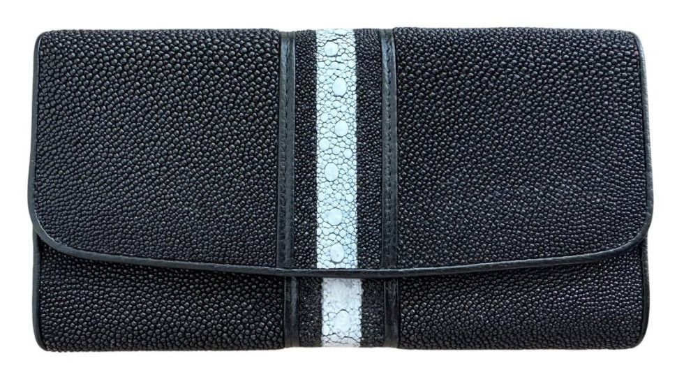 Вертикальне портмоне жіноче із натуральної шкіри ската Чорне  Ekzotic leather (stw 150)