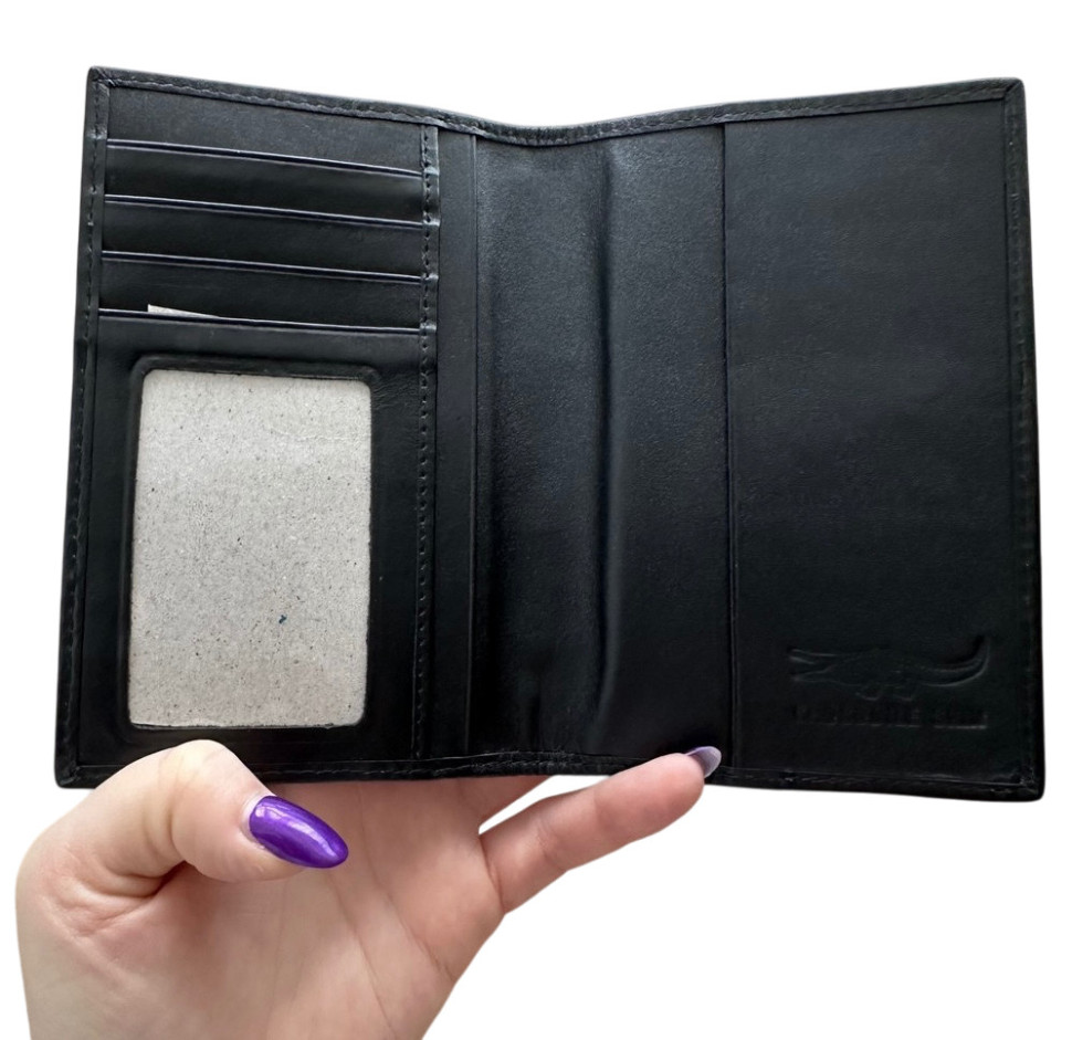 Обкладинка на паспорт із натуральної шкіри крокодила  Ekzotic Leather чорна (cp 01)