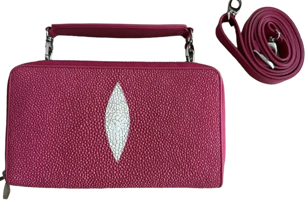 Жіноча сумочка клатч зі шкіри ската рожева фуксія 2 блискавки Ekzotic leather sb01