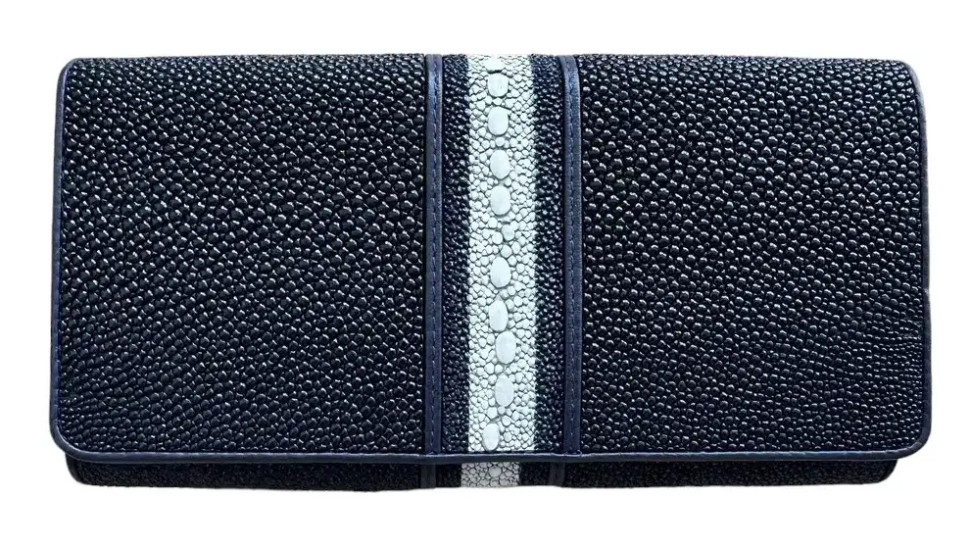 Гаманець жіночий із натуральної шкіри ската з білою смужкою  Ekzotic Leather Темно-синій (stw 79_5)