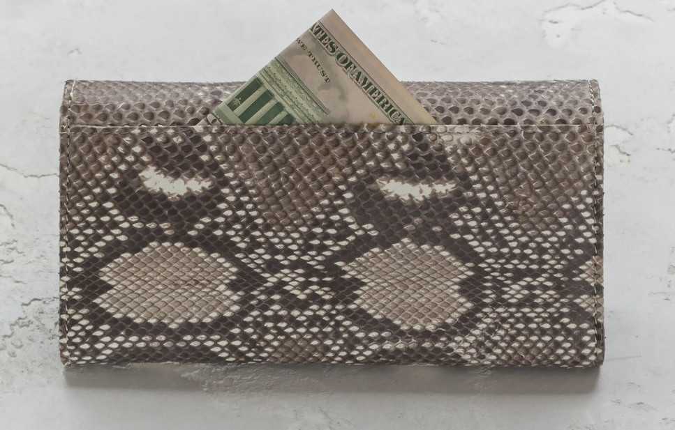 Кошелек из кожи питона  Ekzotic Leather натуральный (snw23)