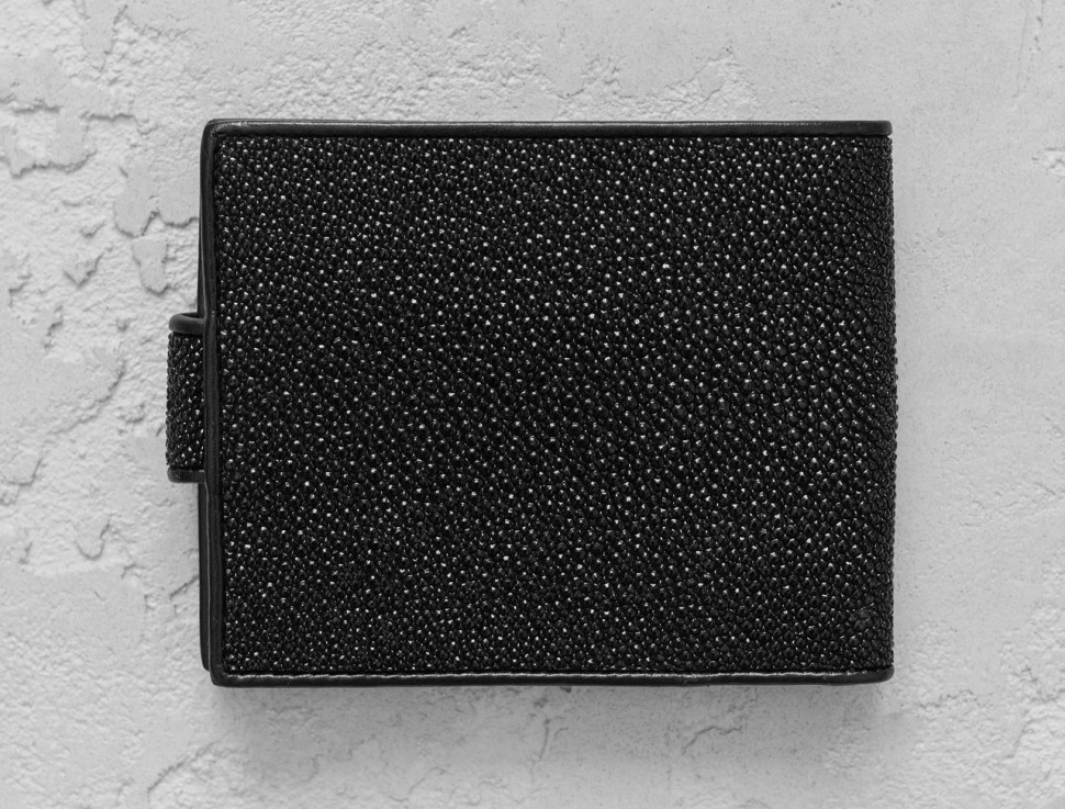 Кошелек из кожи морского ската с хлястиком Ekzotic Leather Черный (stw35)